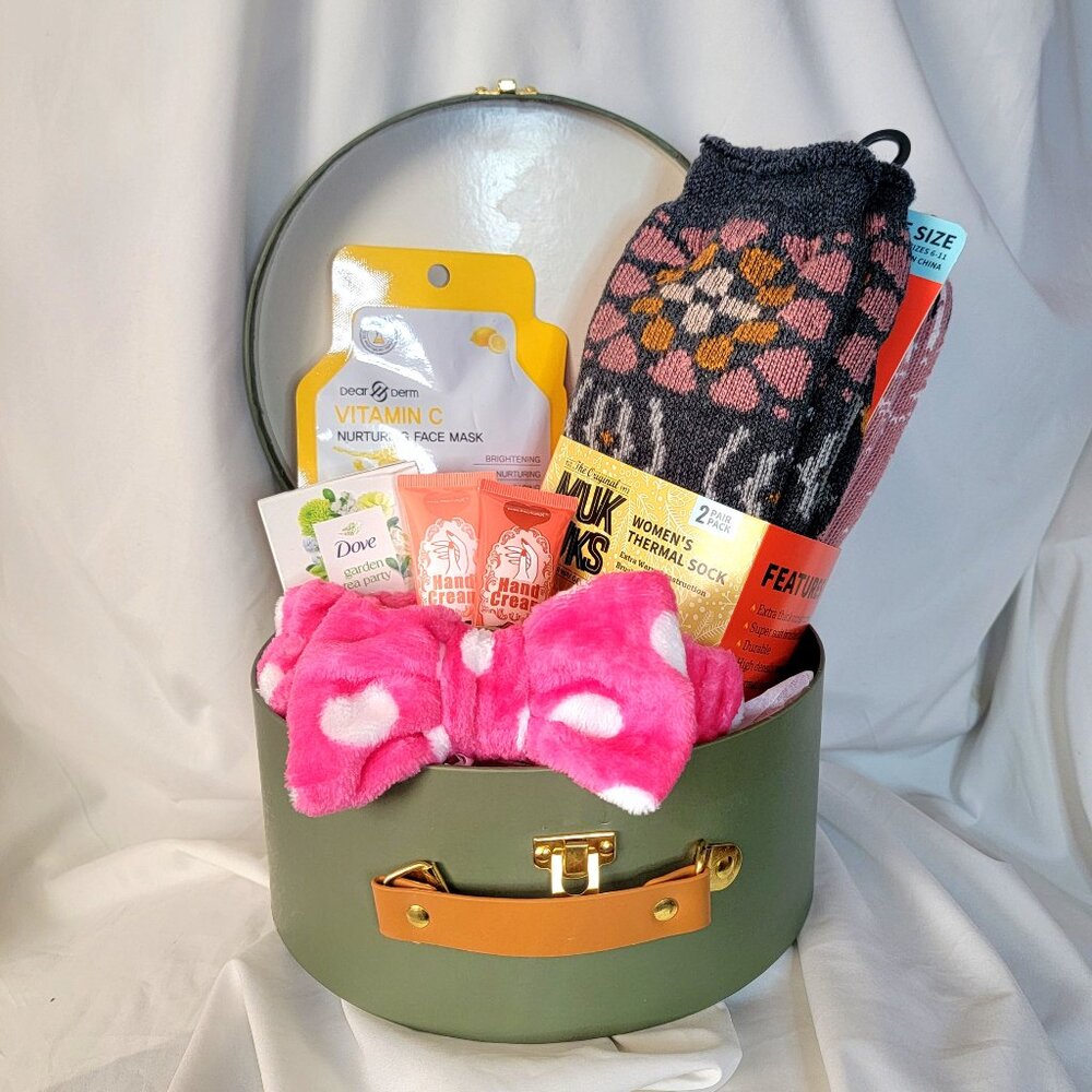 Luxury Self-Care & Cozy Comfort Gift Set ~ Muk Luks 2 Pair of Thermal Socks